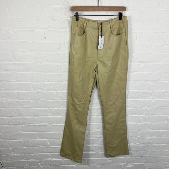 We Wore What Women's Faux Leather Kick Flare Jeans Oat Yellow Size 29 NWT - Picture 3 of 6